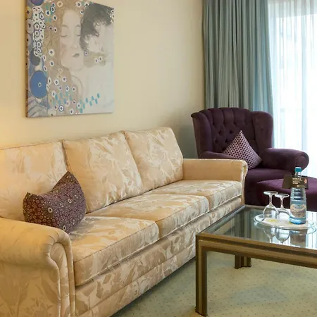 Golf- Und Wellnesshotel Amtsheide 4*