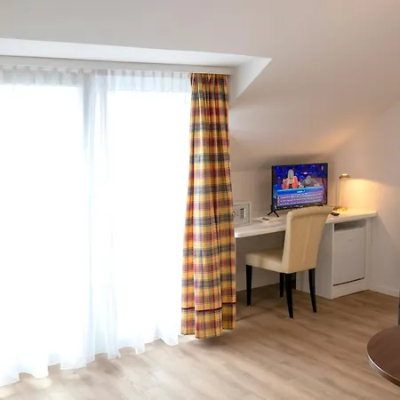 Golf- Und Wellnesshotel Amtsheide מלון 4*