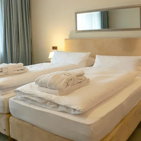 Golf- Und Wellnesshotel Amtsheide מלון 4*